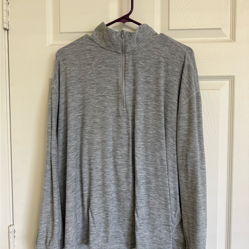 Old Navy Active Gray Pullover Athletic Shirt